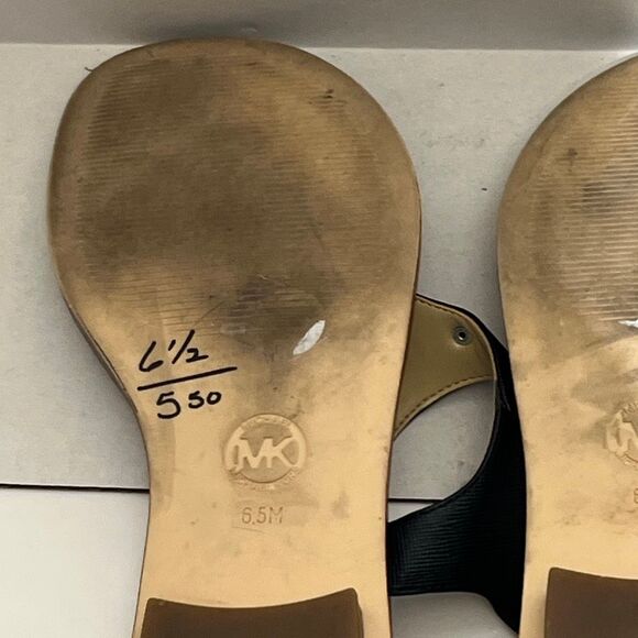 MICHAEL Michael Kors Women's Black MK Plate Thong Flat Sandals Size 6.5M - Picture 10 of 11